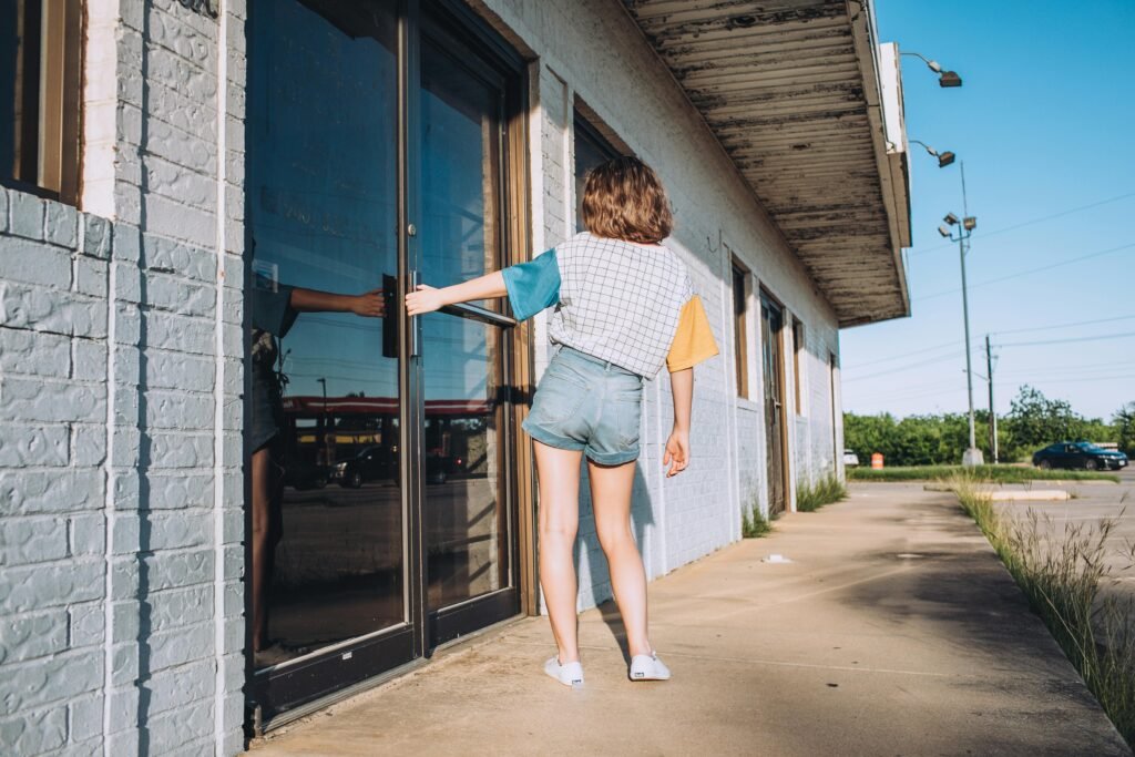 commercial lock and key change in Los Angeles
