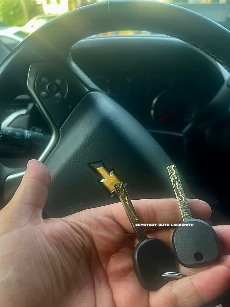 mobile car key locksmith is making a car key replacement in Burbank, Los Angeles, CA.