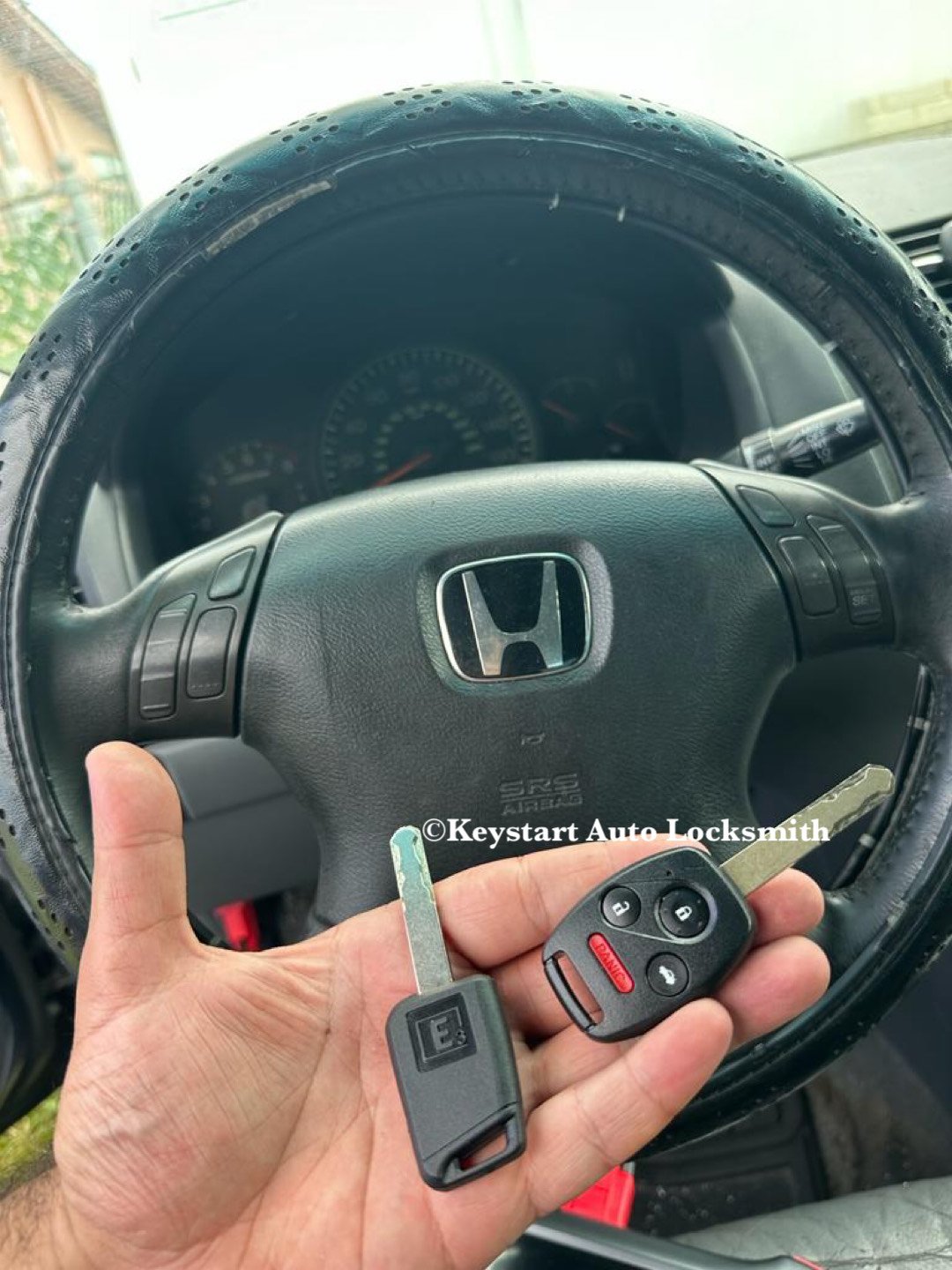 car locksmith makes car key replacement in Granada Hills, Los Angeles, CA.