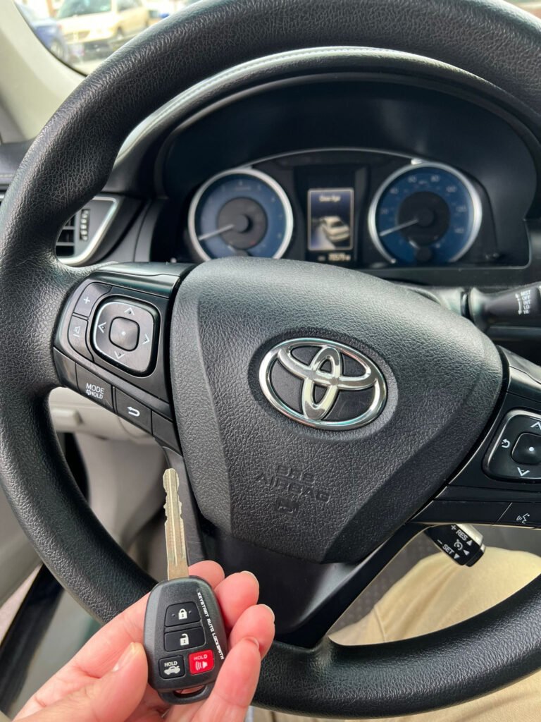 Toyota car key replacement Los Angeles - keystart Auto Locksmith car locksmith in Sunland Tujunga, Los Angeles car locksout, car key replacement, ignition repair, broken key extraction