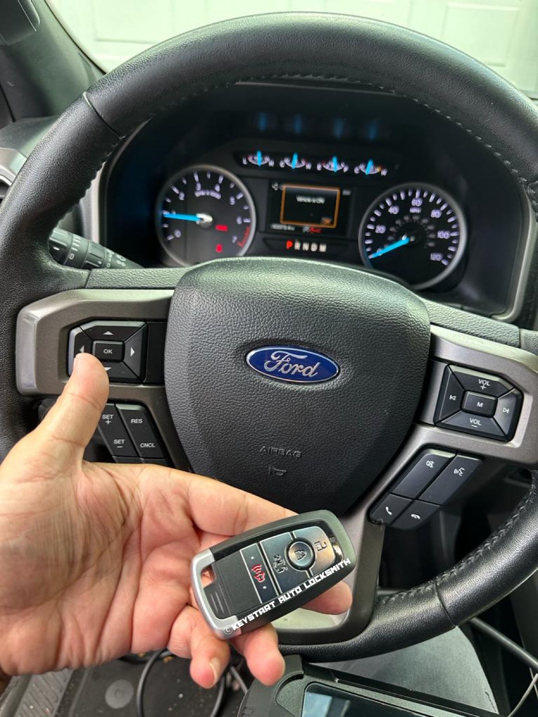 car key made in Valley Glen, Los Angeles, CA